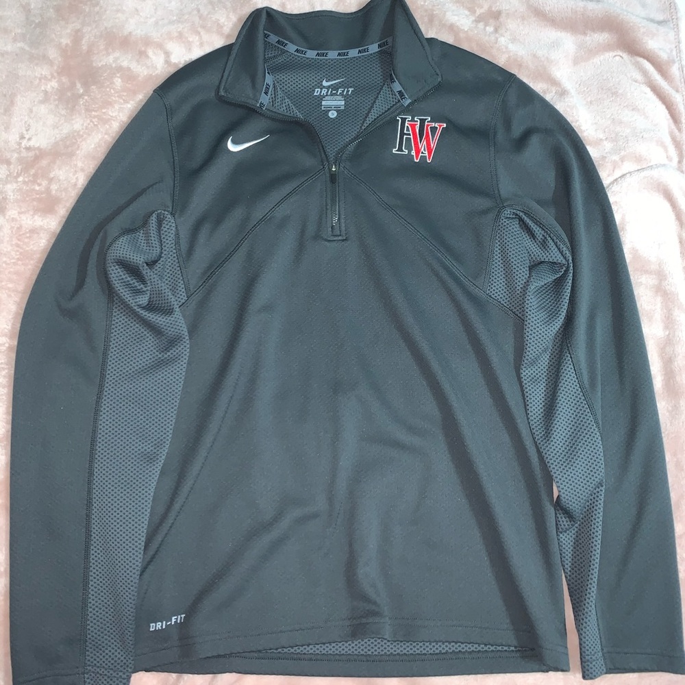 Quarter zip Nike top